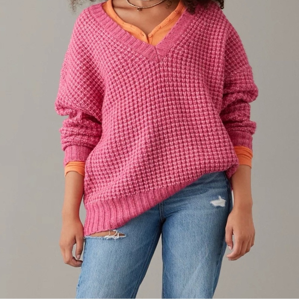AEO✨🩷🤍 Pink V-Neck Sweater
